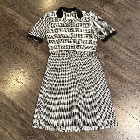 Vintage Michael Phillips dress houndstooth pleated elastic waist - Picture 2 of 12